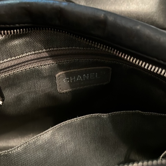 Chanel purse! - Picture 9 of 16